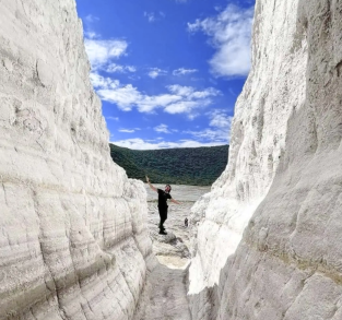 Imagen de Yuriria y las 7 luminarias